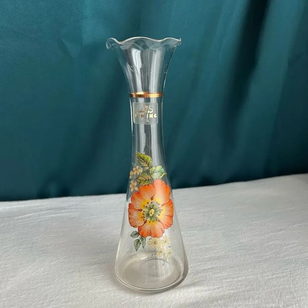 Vintage Viking Poppy Flower Bud Stem Ruffle Edge Vase